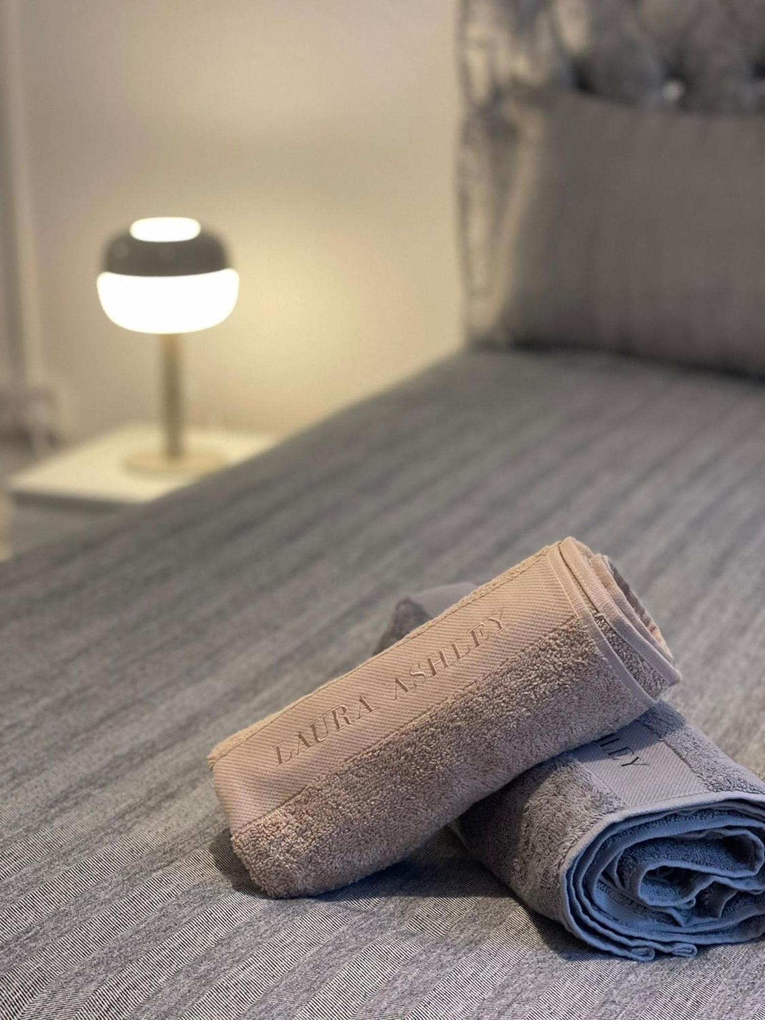 伯恩茅斯Luxury,Location And Convenience公寓 客房 照片